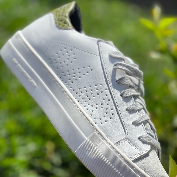 P448 Thea platform sneakers 37white Green Croc Embossed back logo $298 preowned - Picture 13 of 15